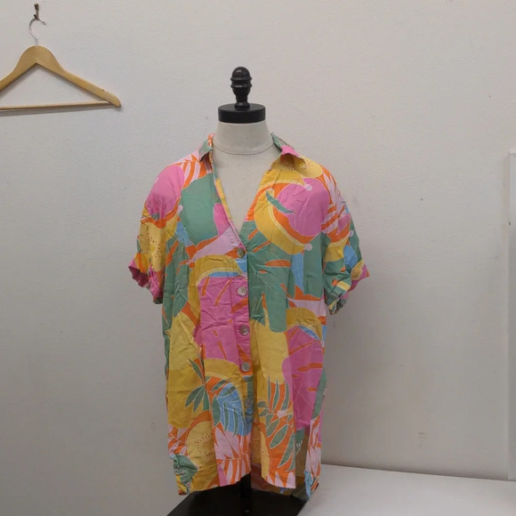 Show Me Your MuMu Tops - Show me your Mumu bright floral button down shirt size M
